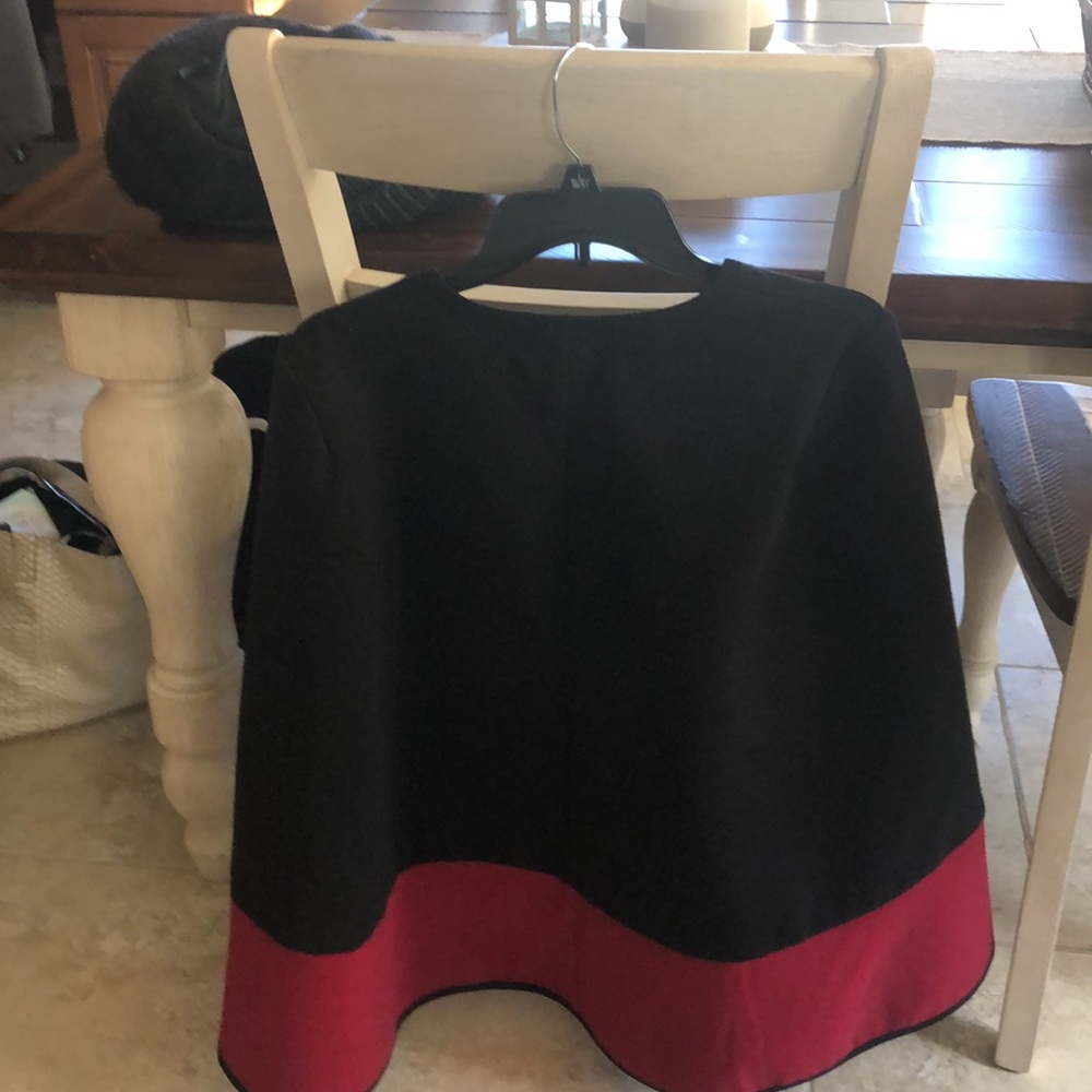 EUC Shein Black & Red Cape Size XS - Picture 6 of 7
